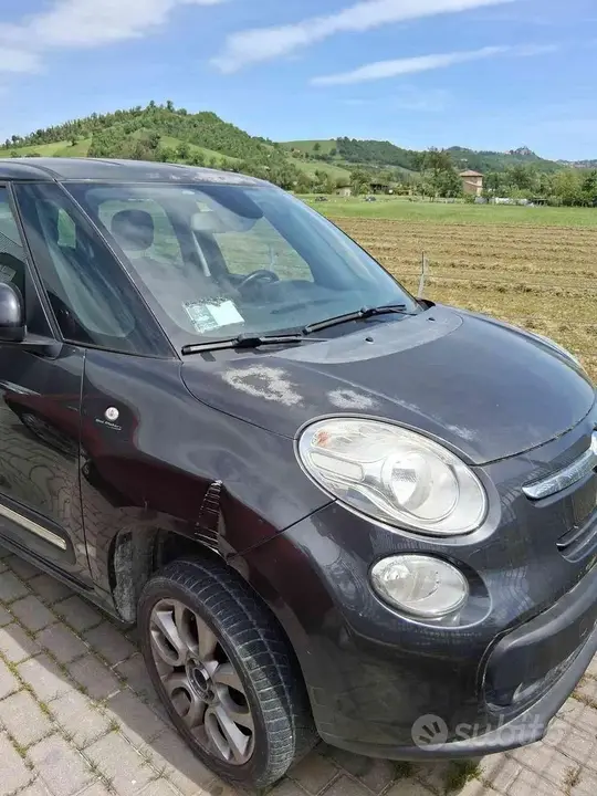 Fiat 500L 2014 photo 2