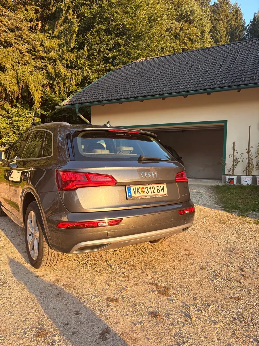 Audi Q5 2017 photo 2