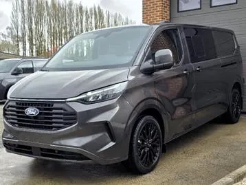 Ford Transit Custom 2025 photo 2