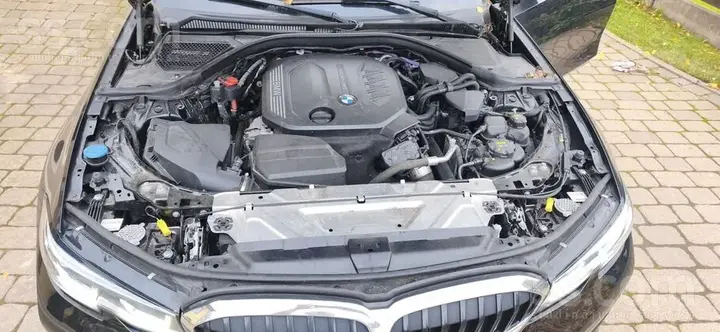 BMW 3 Series 2021 photo 5