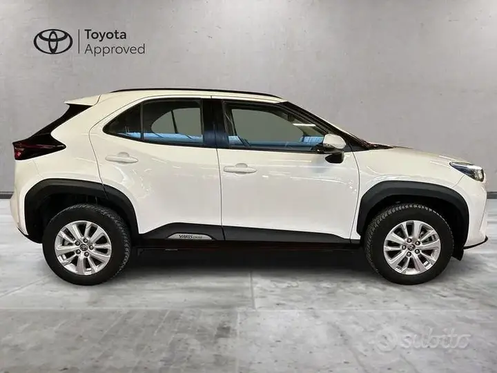 Toyota Yaris Cross 2023 photo 4