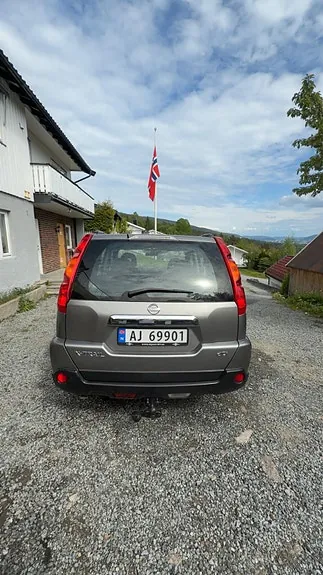 Nissan X-Trail 2010 photo 5
