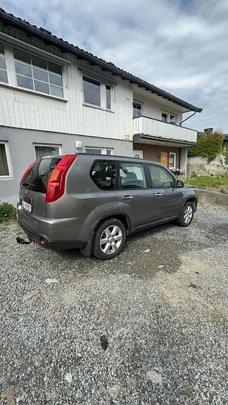 Nissan X-Trail 2010 photo 3