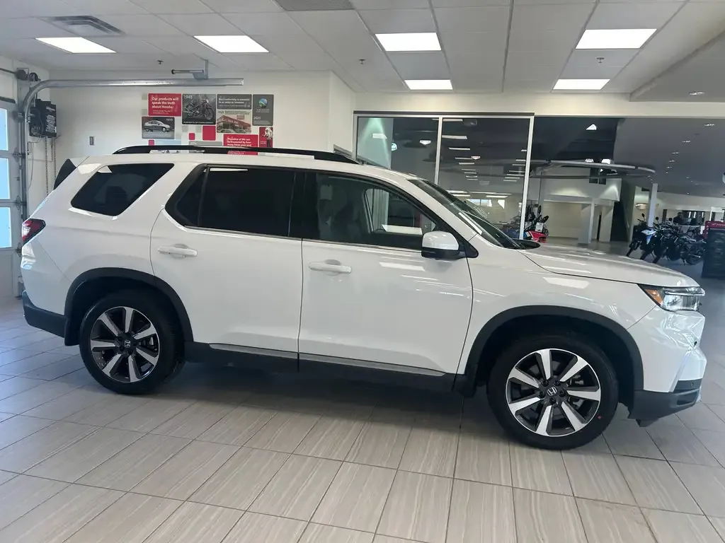 Honda Pilot 2023 photo 4