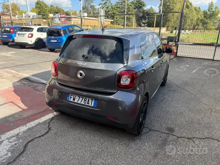 Smart Forfour 2018 photo 5