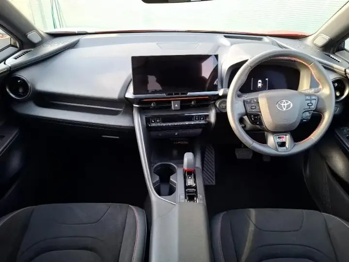 Toyota C-Hr 2024 photo 3