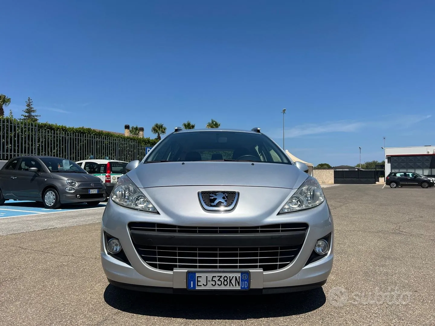Peugeot 207 2011 photo 2
