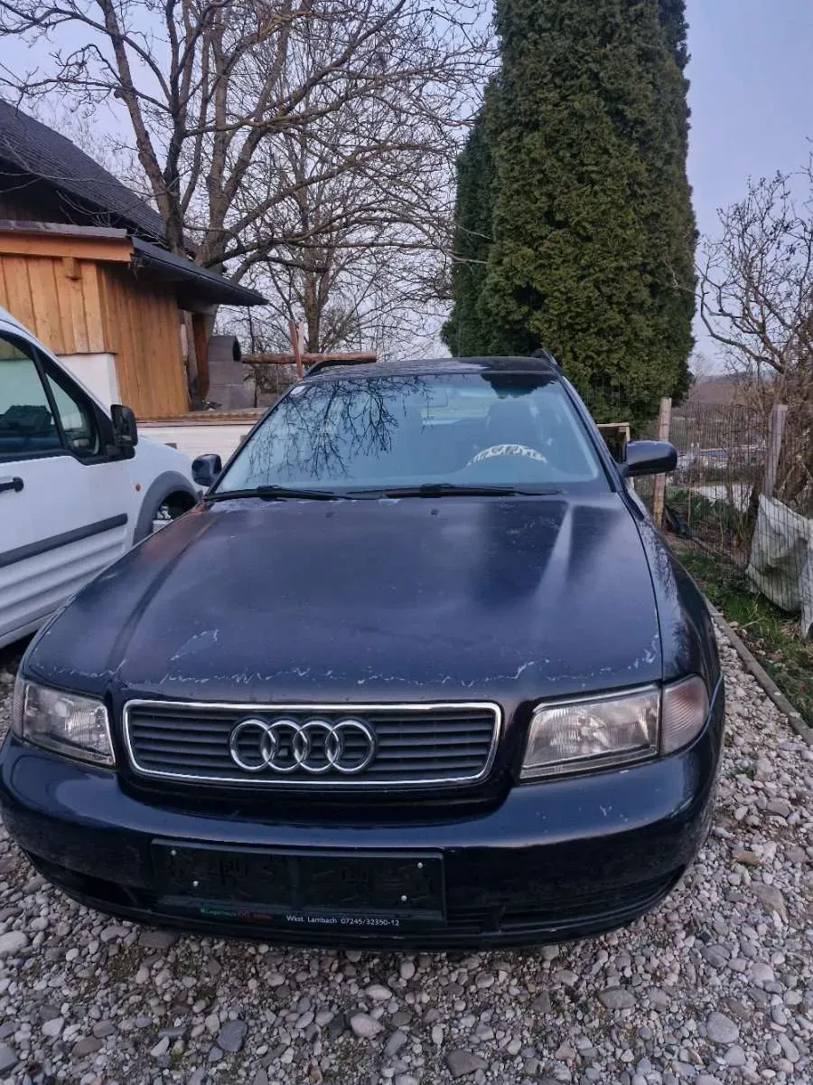 Audi A4 1997 photo 3