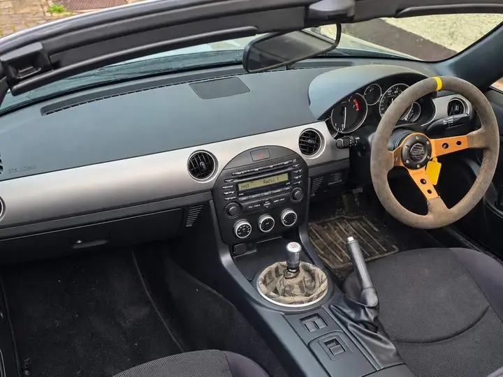 Mazda Mx-5 2010 photo 3