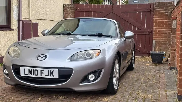Mazda Mx-5 2010 photo 2