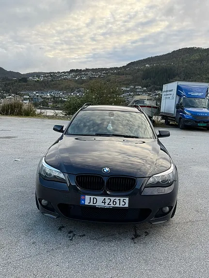 BMW 530Xd 2005 photo 2