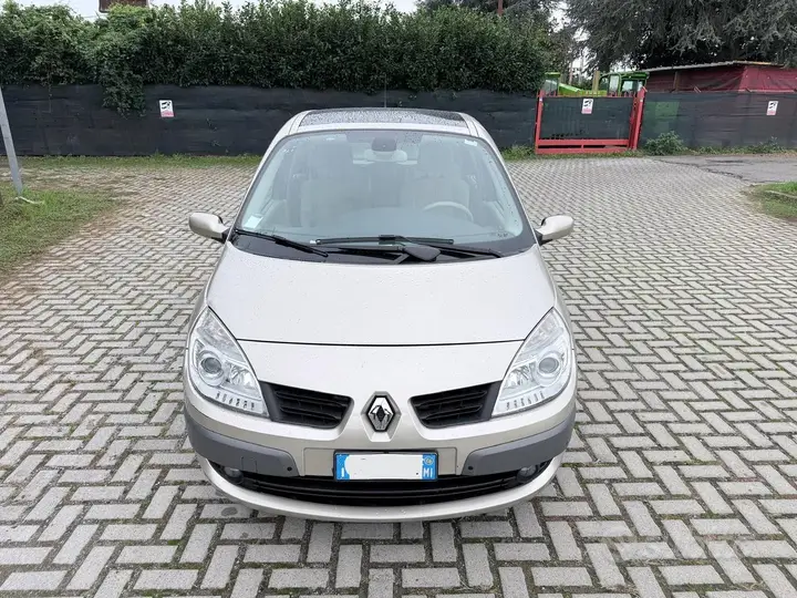 Renault Scenic 2006 photo 2
