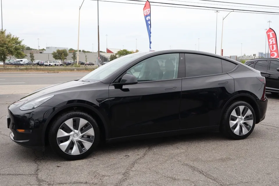 Tesla Model Y 2022 photo 3