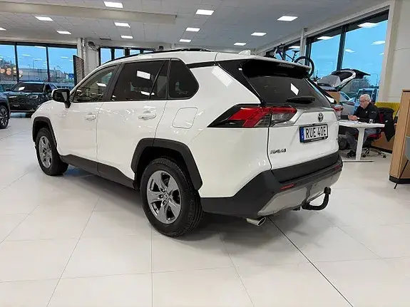 Toyota Rav4 2024 photo 3