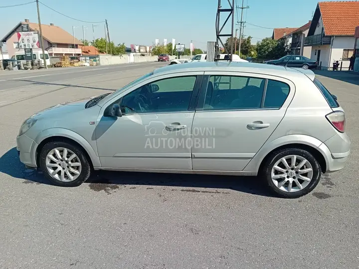 Opel Astra H 2006 photo 4