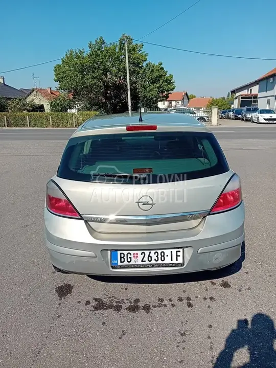 Opel Astra H 2006 photo 3