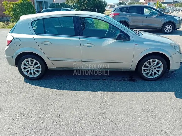 Opel Astra H