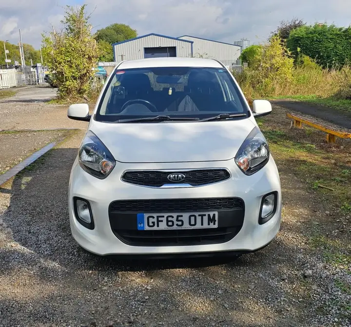 Kia Picanto 2015 photo 2