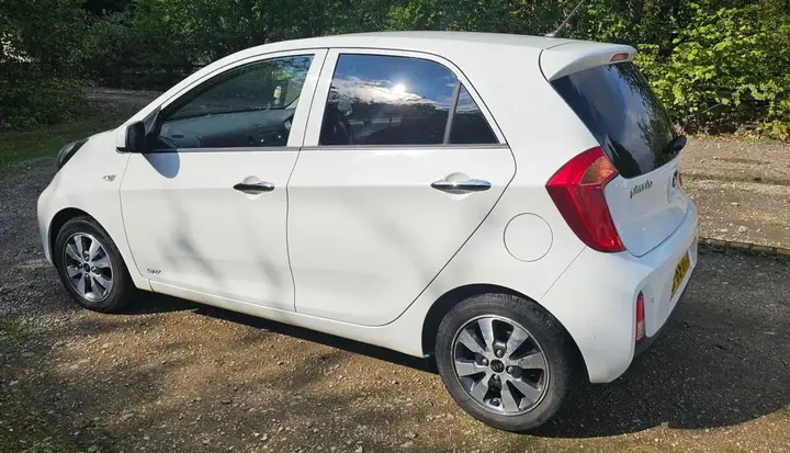 Kia Picanto 2015 photo 4