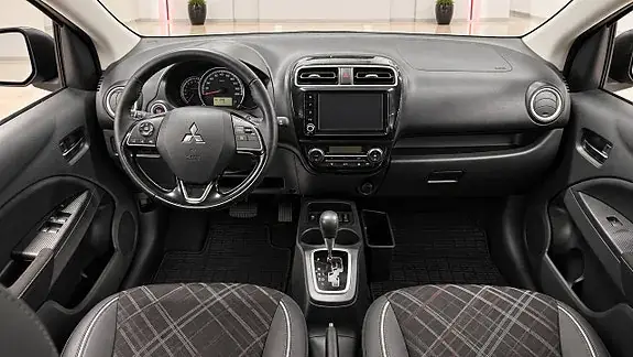Mitsubishi Space Star 2023 photo 5