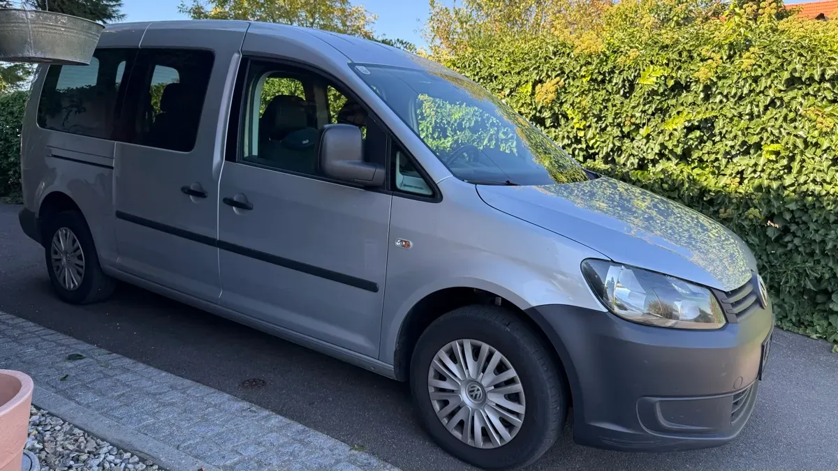 Volkswagen Caddy 2015 photo 2
