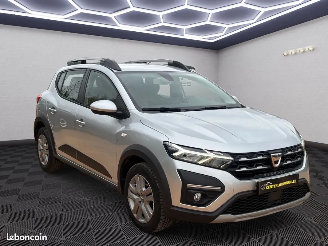 Dacia Sandero 2022 photo 2
