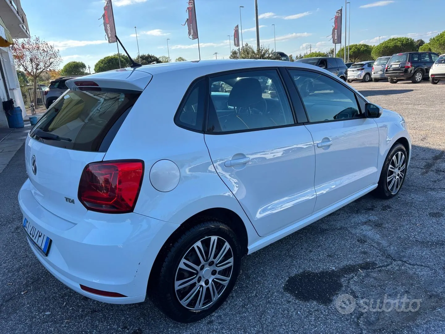 Volkswagen Polo 2015 photo 4