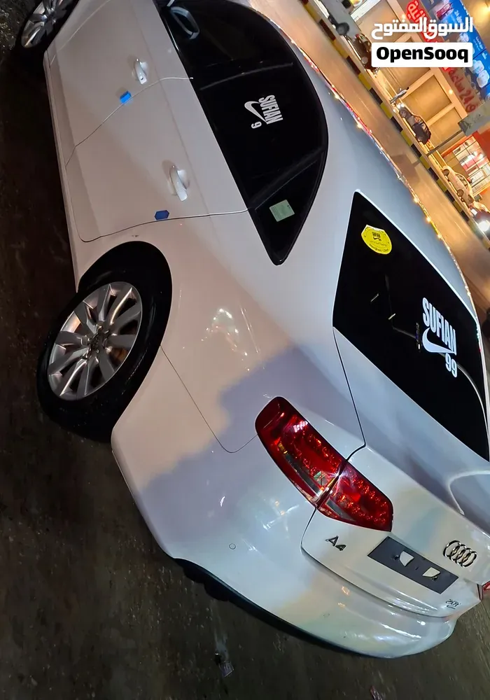 Audi A4 2011 photo 2