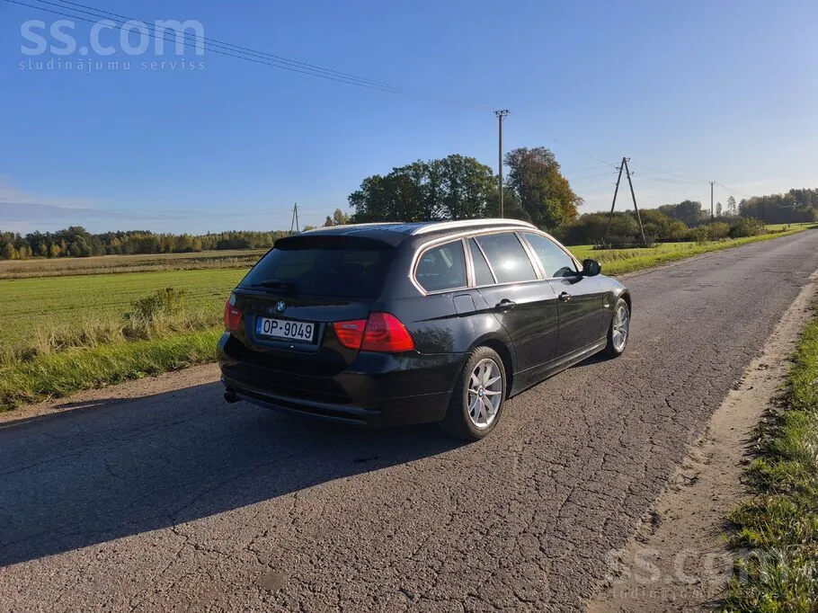 BMW 320 2010 photo 5