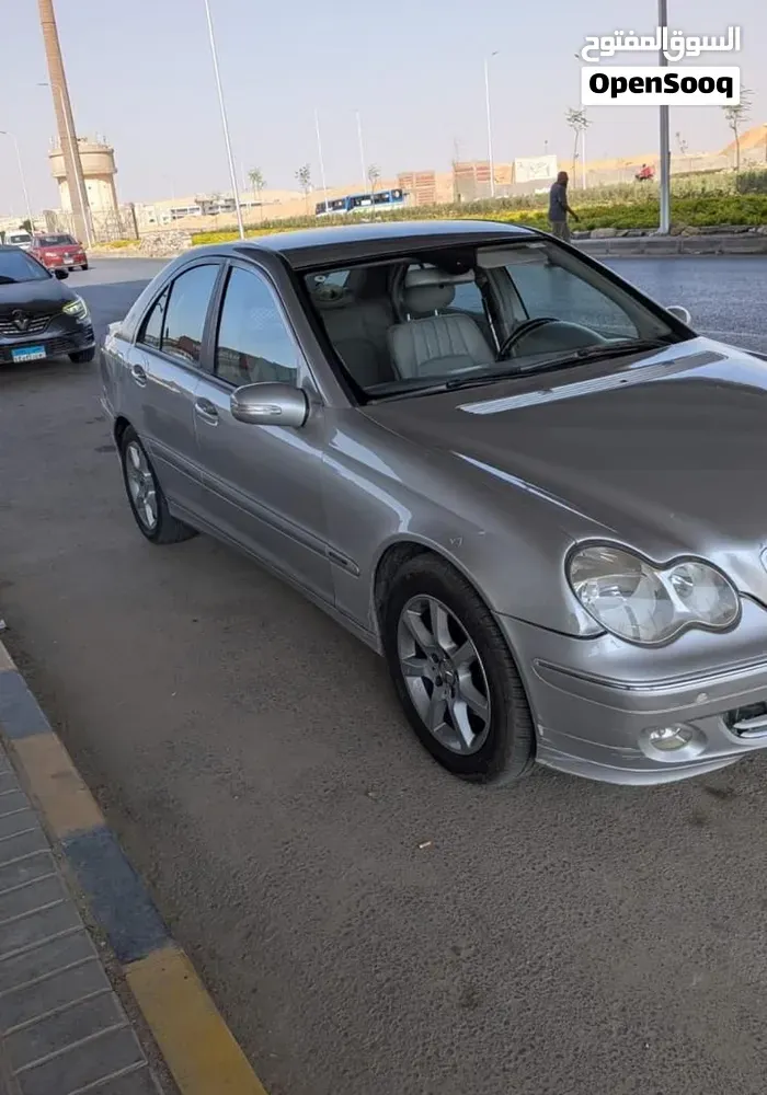 Mercedes-Benz C-Class 2004 photo 4