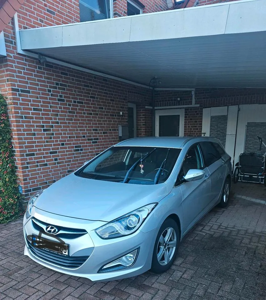 Hyundai I40