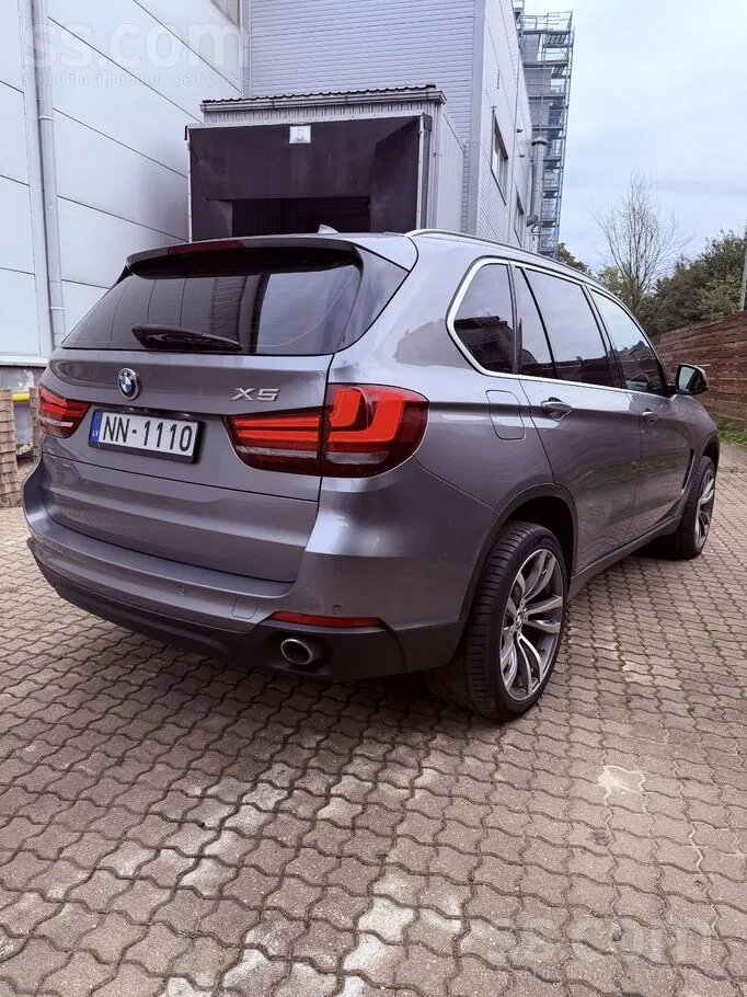 BMW X5 2014 photo 2