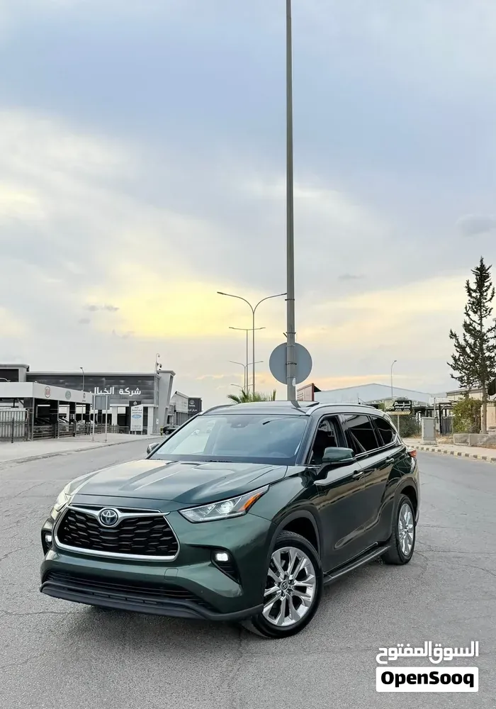 Toyota Highlander 2023 photo 4