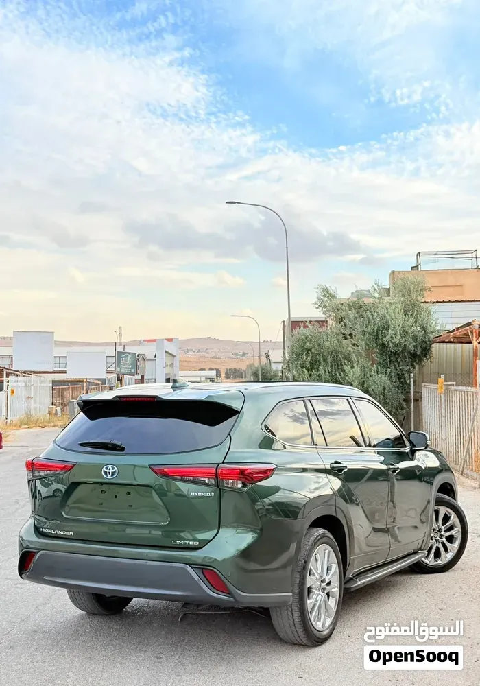 Toyota Highlander 2023 photo 2
