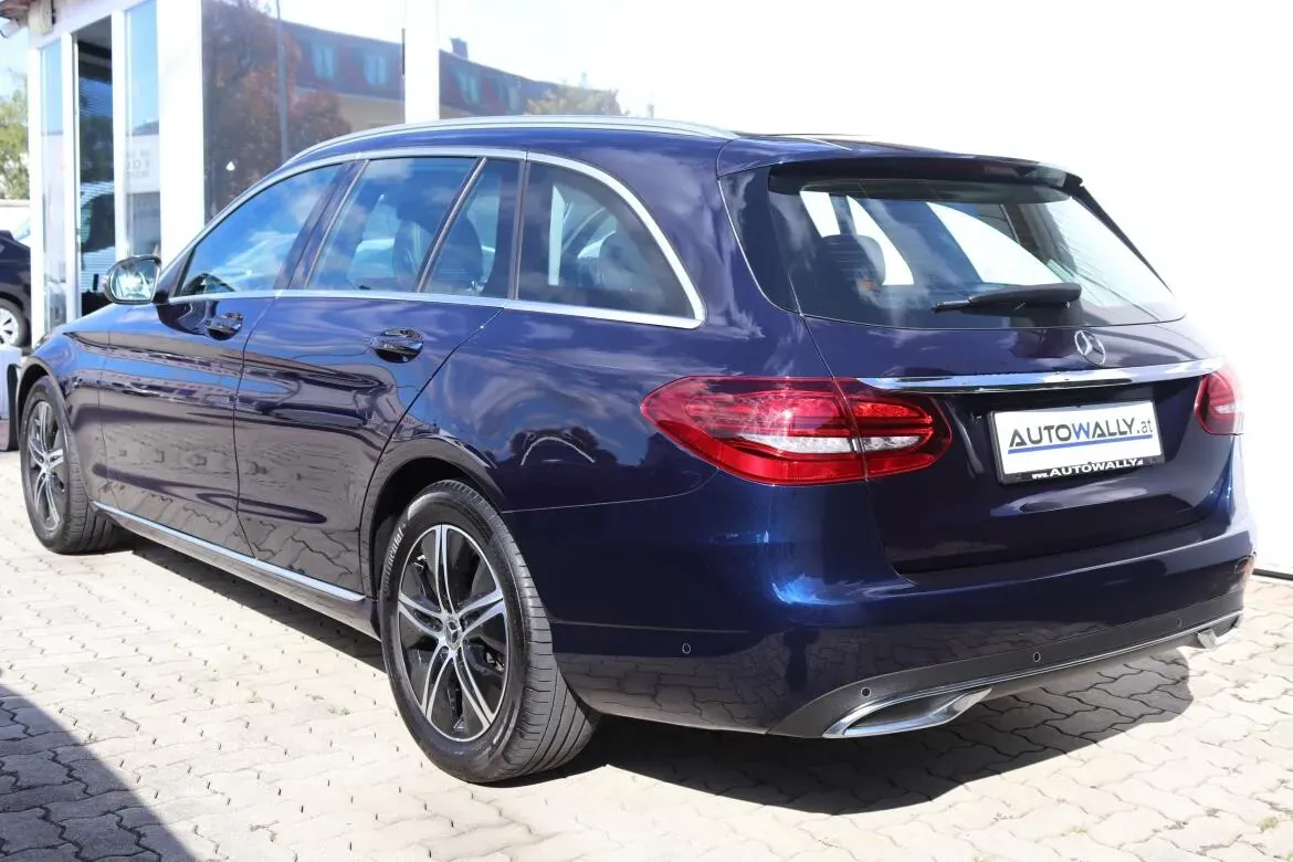 Mercedes-Benz C-Class 2020 photo 2