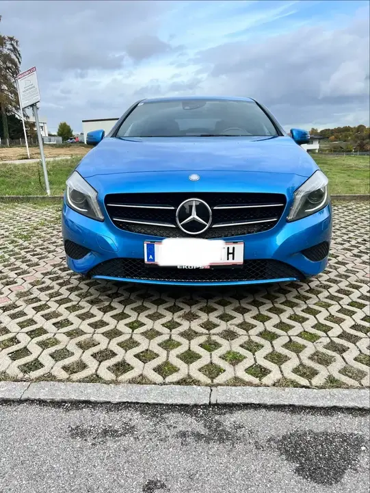Mercedes-Benz A-Class 2013 photo 2