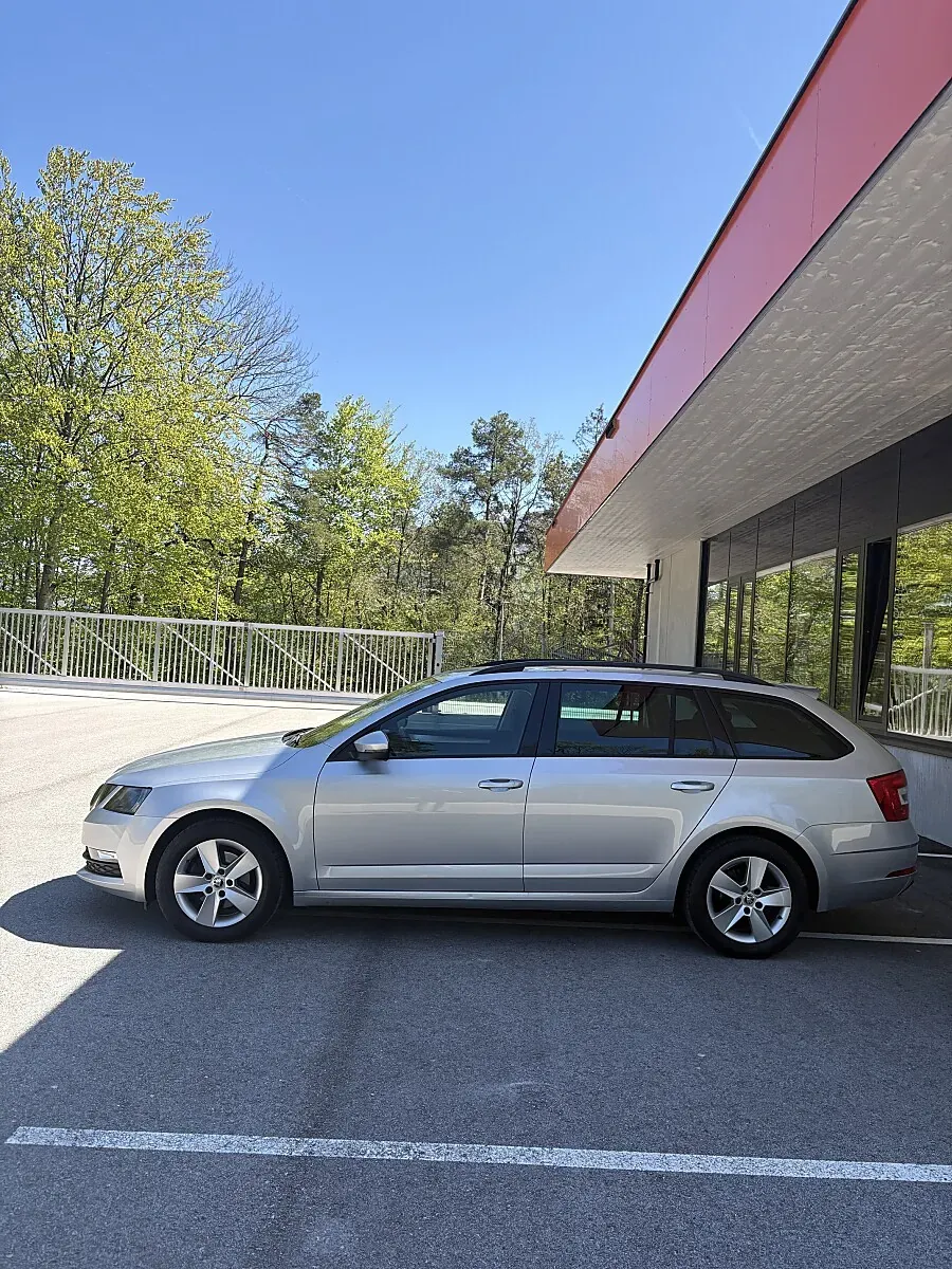 Skoda Octavia 2017 photo 3