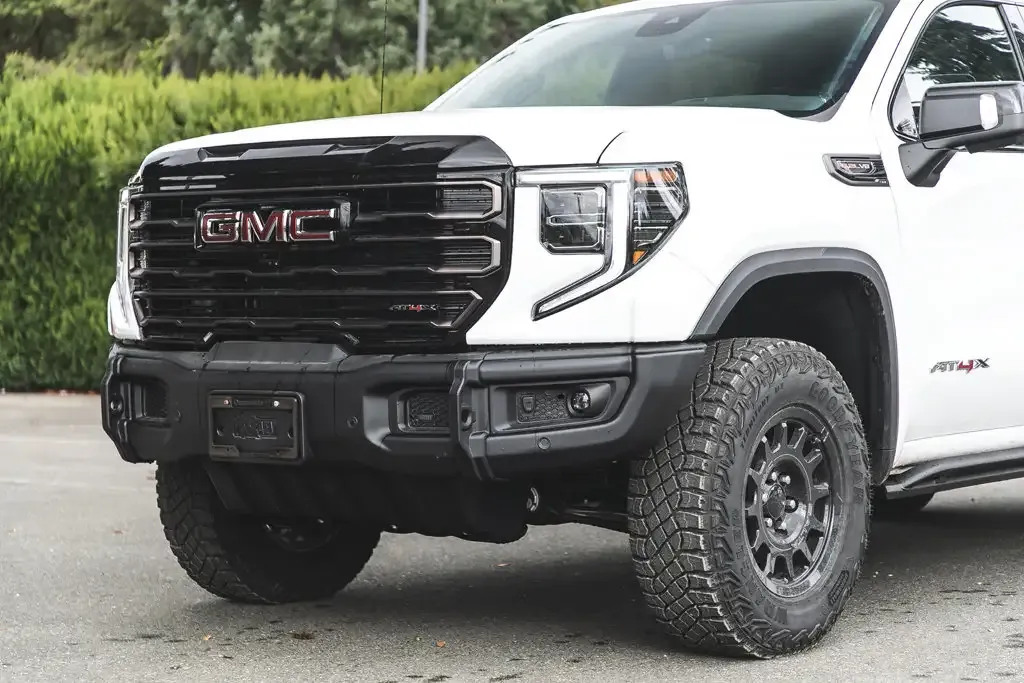 GMC Sierra 1500 2026 photo 2