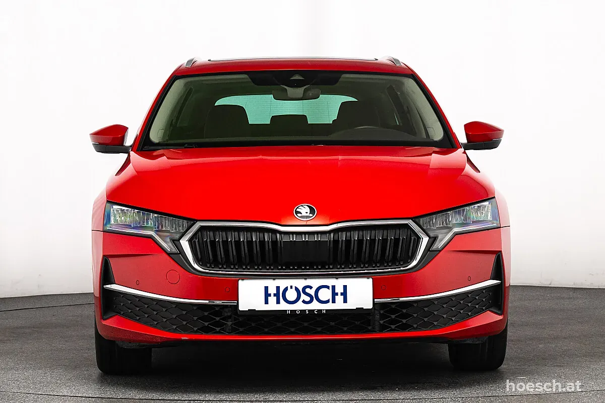 Skoda Octavia 2025 photo 2