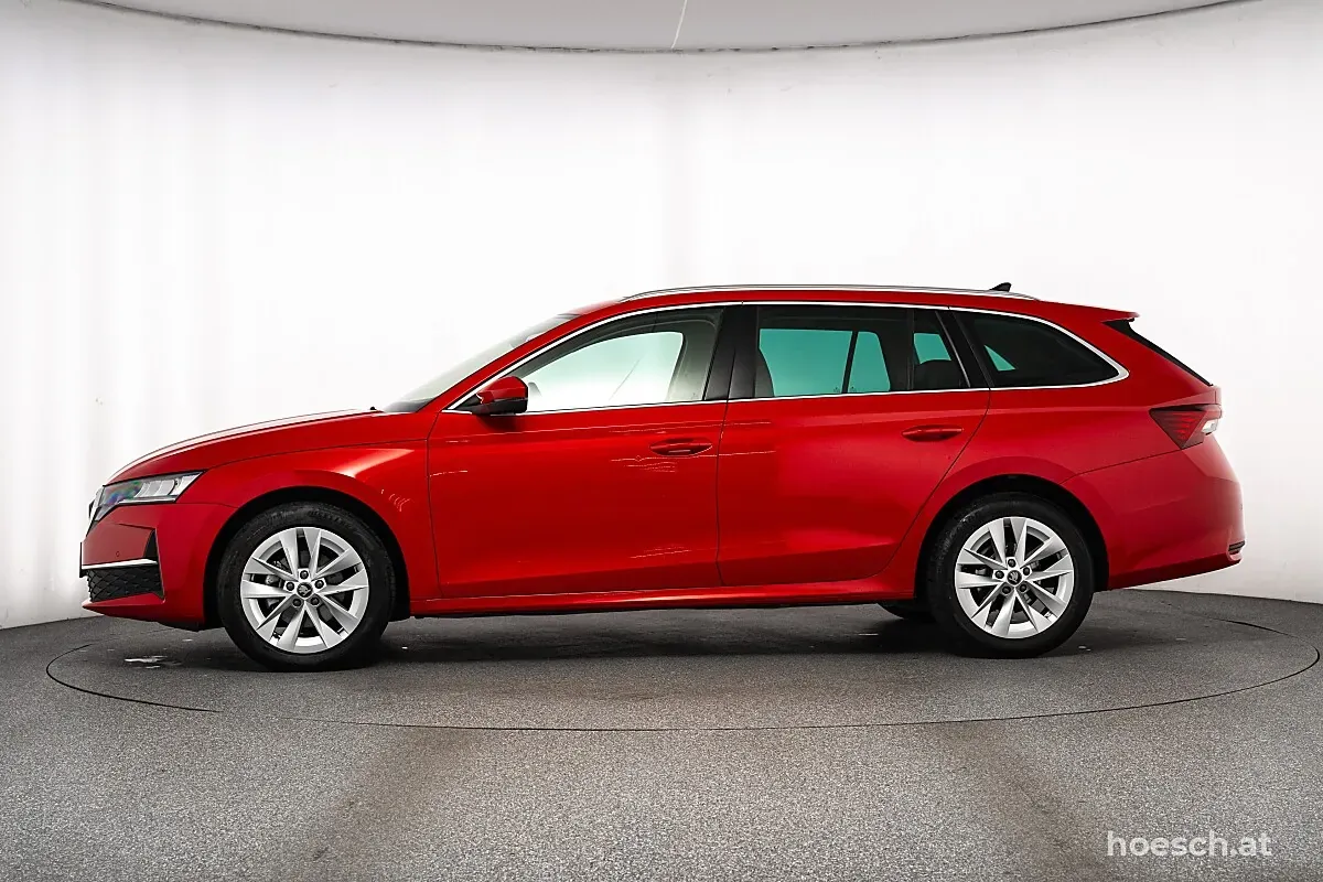 Skoda Octavia 2025 photo 3