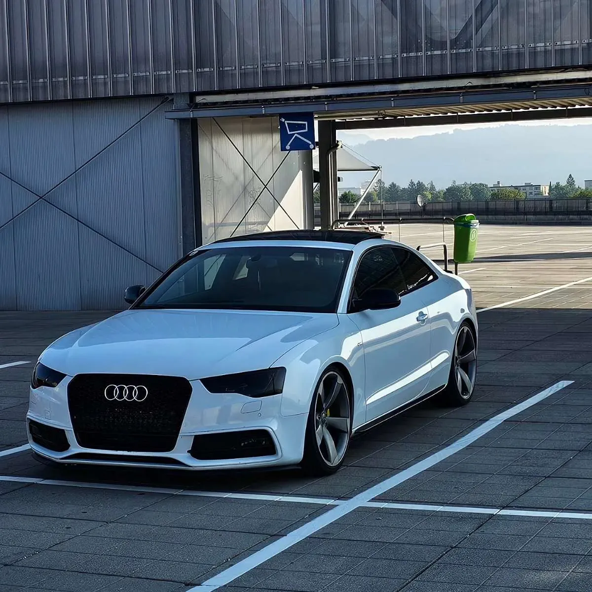 Audi A5 2014 photo 2