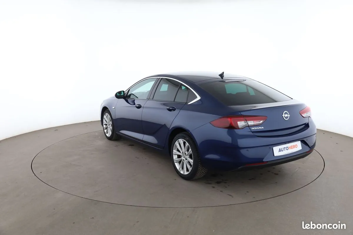 Opel Insignia 2021 photo 2