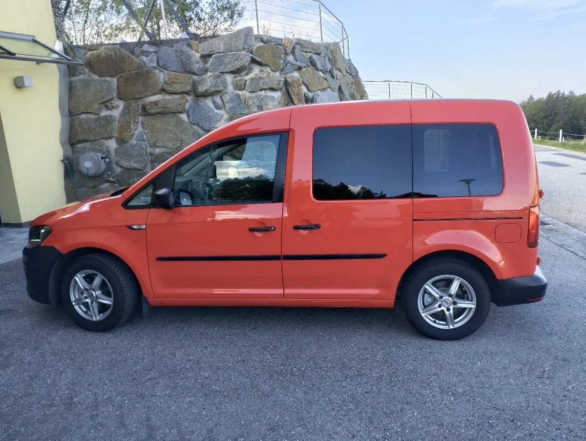 Volkswagen Caddy 2016 photo 2