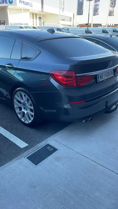 BMW 5 Series 2010 photo 3