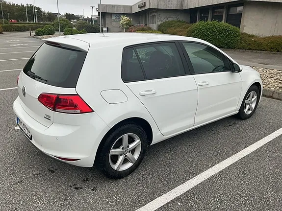 Volkswagen Golf 2013 photo 3