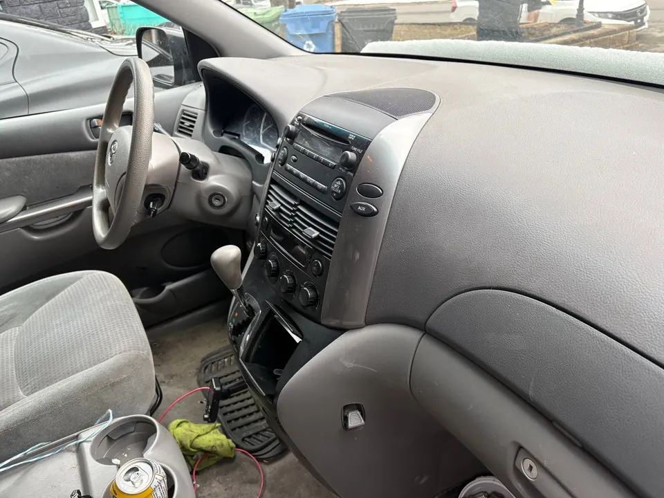 Toyota Sienna 2008 photo 4