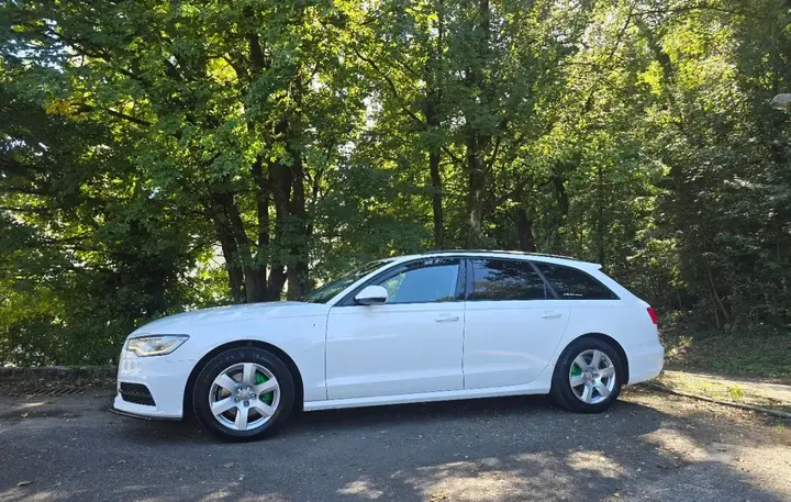 Audi A6 2014 photo 2