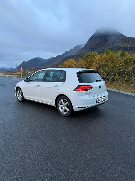 Volkswagen E-Golf 2015 photo 3