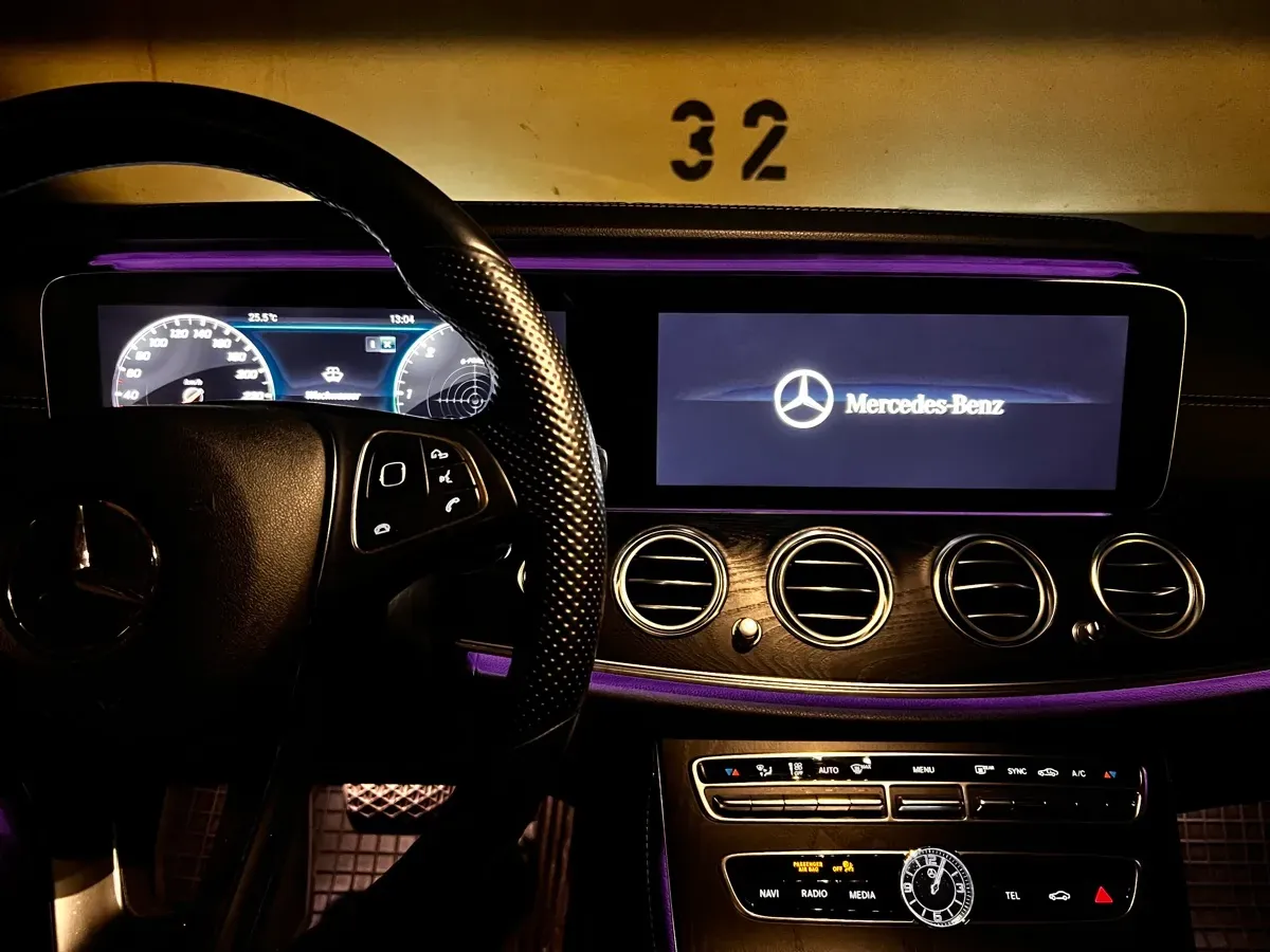 Mercedes-Benz E-Class 2017 photo 2
