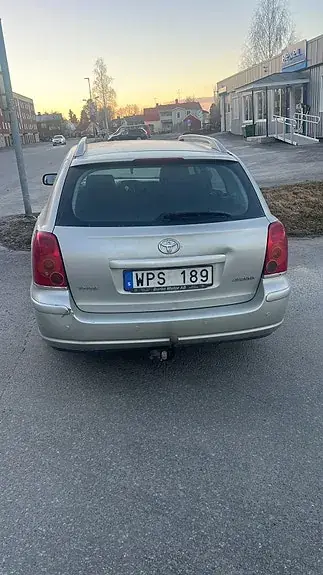 Toyota Avensis 2005 photo 3